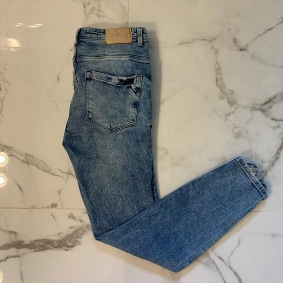 ZARA - SKINNY JEAN (DISTRESSED) - Size US 4 - Picture 2 of 5